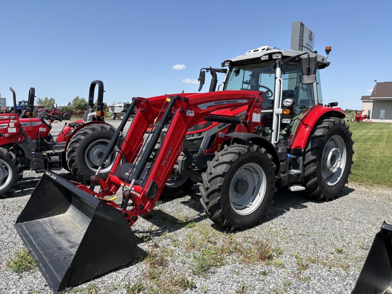 Massey Ferguson 5S.115