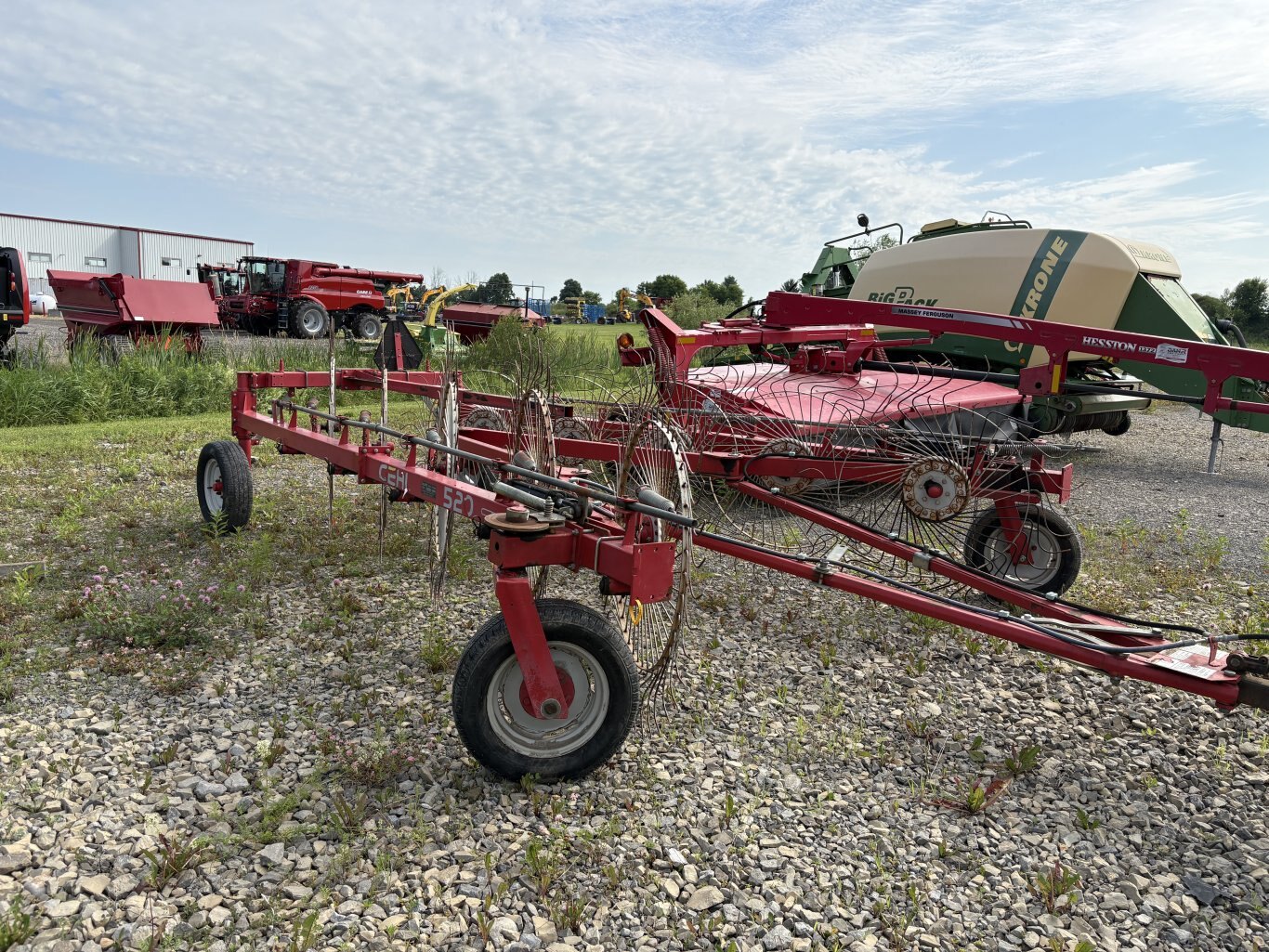 gehl 520 wheel rake
