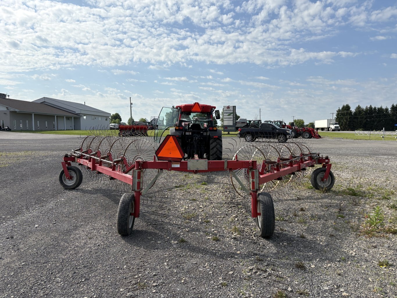 gehl 520 wheel rake