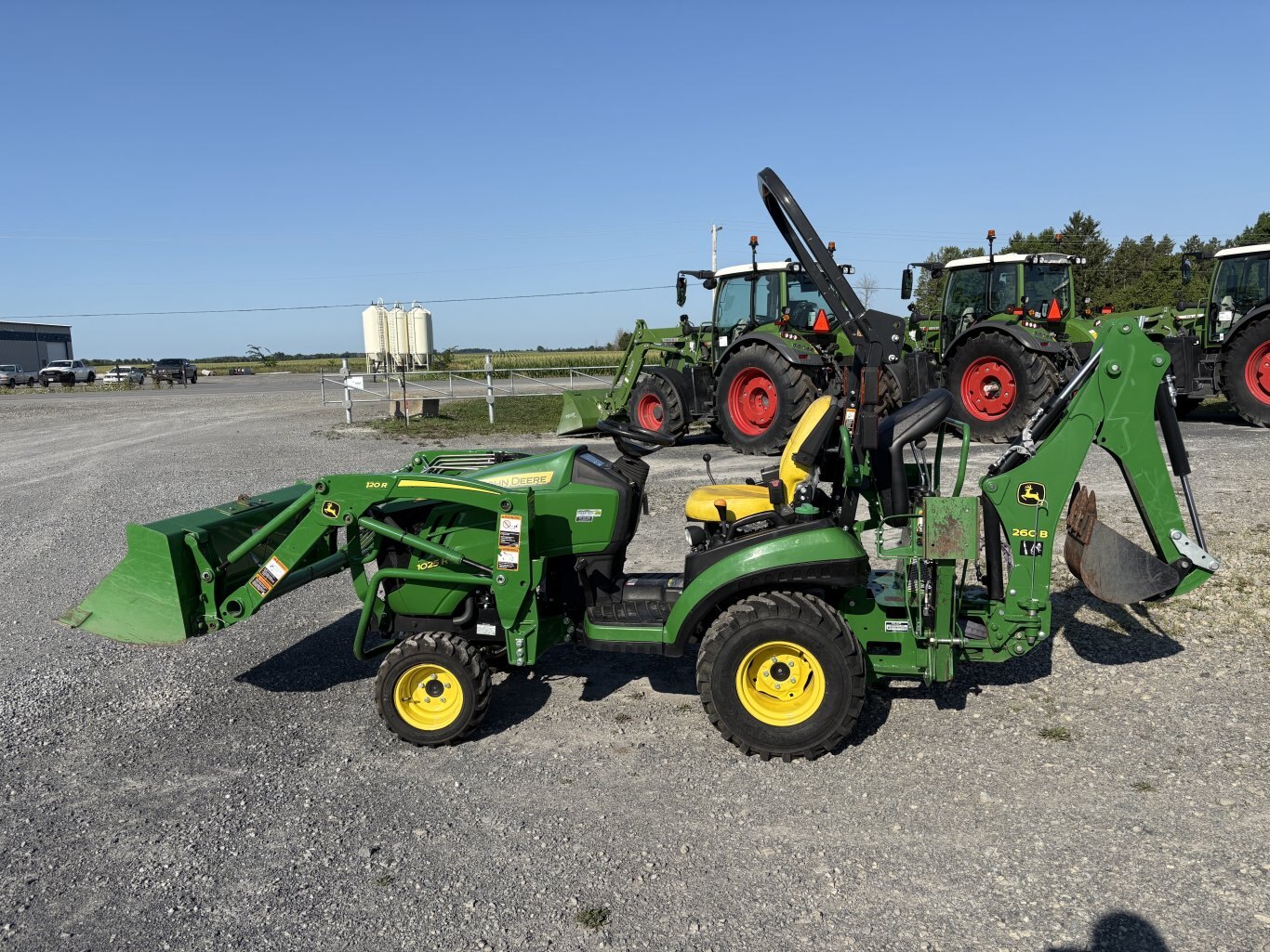 JOHN DEERE 1025R TLB