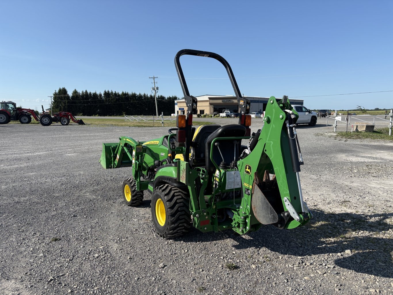 JOHN DEERE 1025R TLB