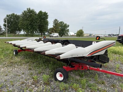 GLEANER 830