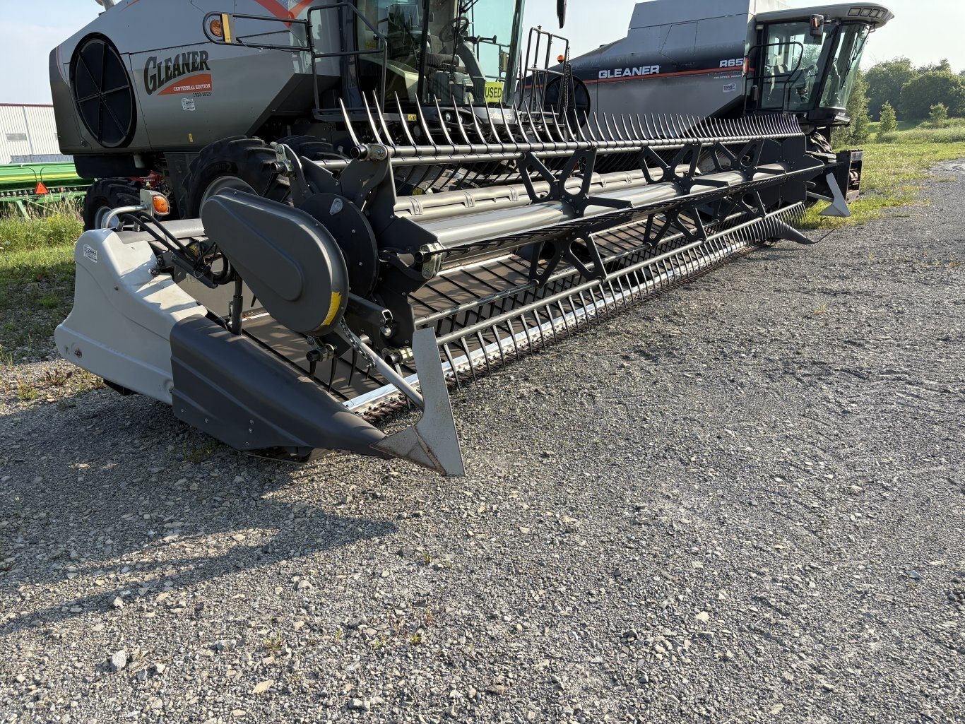 GLEANER 9255 DynaFlex Draper Headers