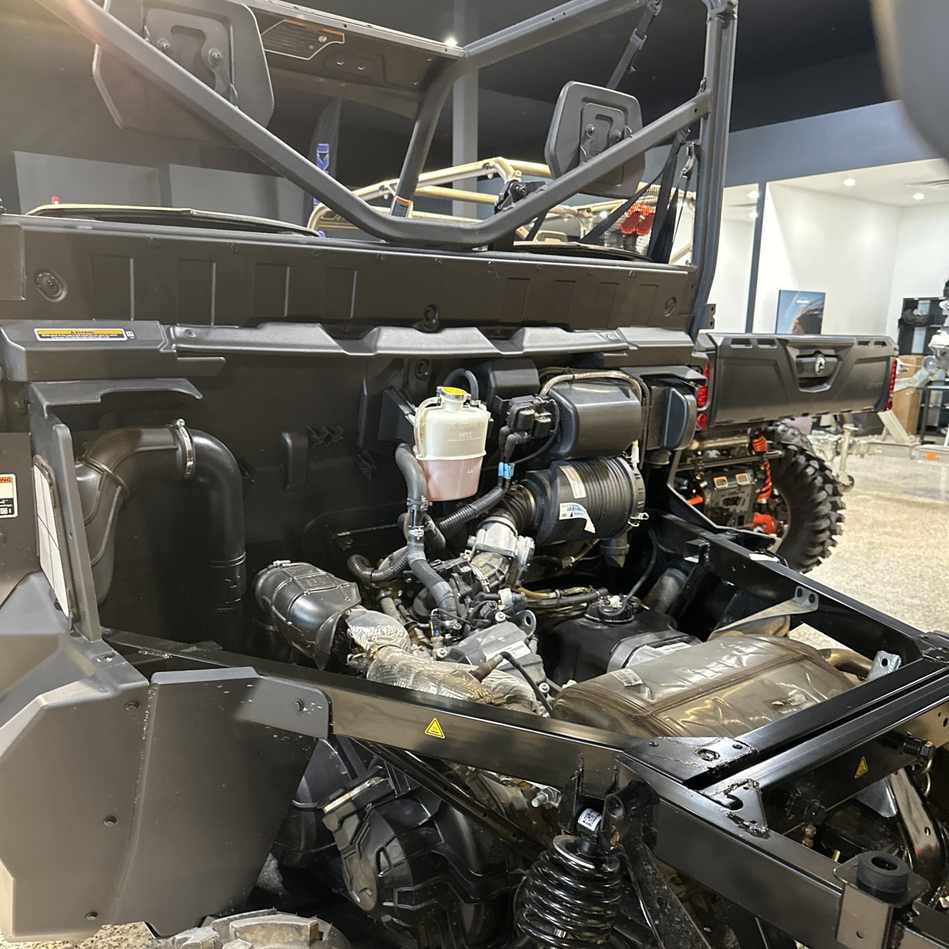 2023 Can Am Defender HD10 6X6 DPS