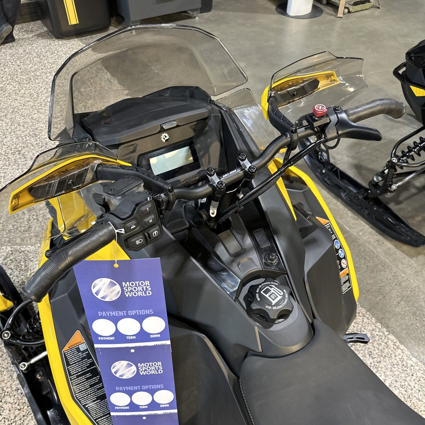 2024 Ski Doo MXZ 137 850 E TEC Adreneline