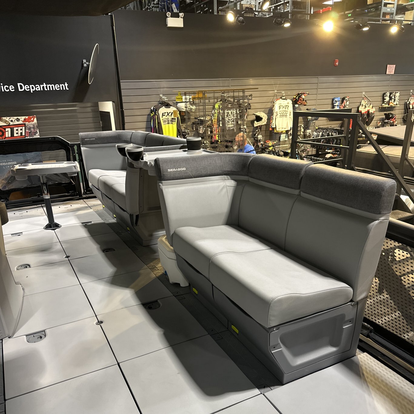 2023 Sea Doo Switch 19 170 hp Caribbean Blue