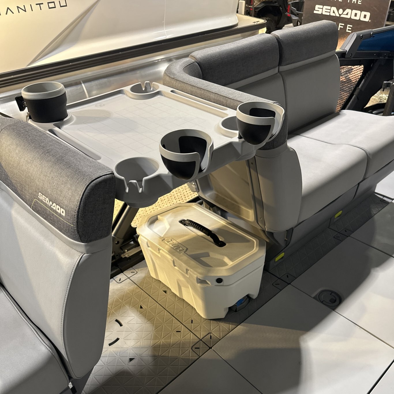 2023 Sea Doo Switch 19 170 hp Caribbean Blue