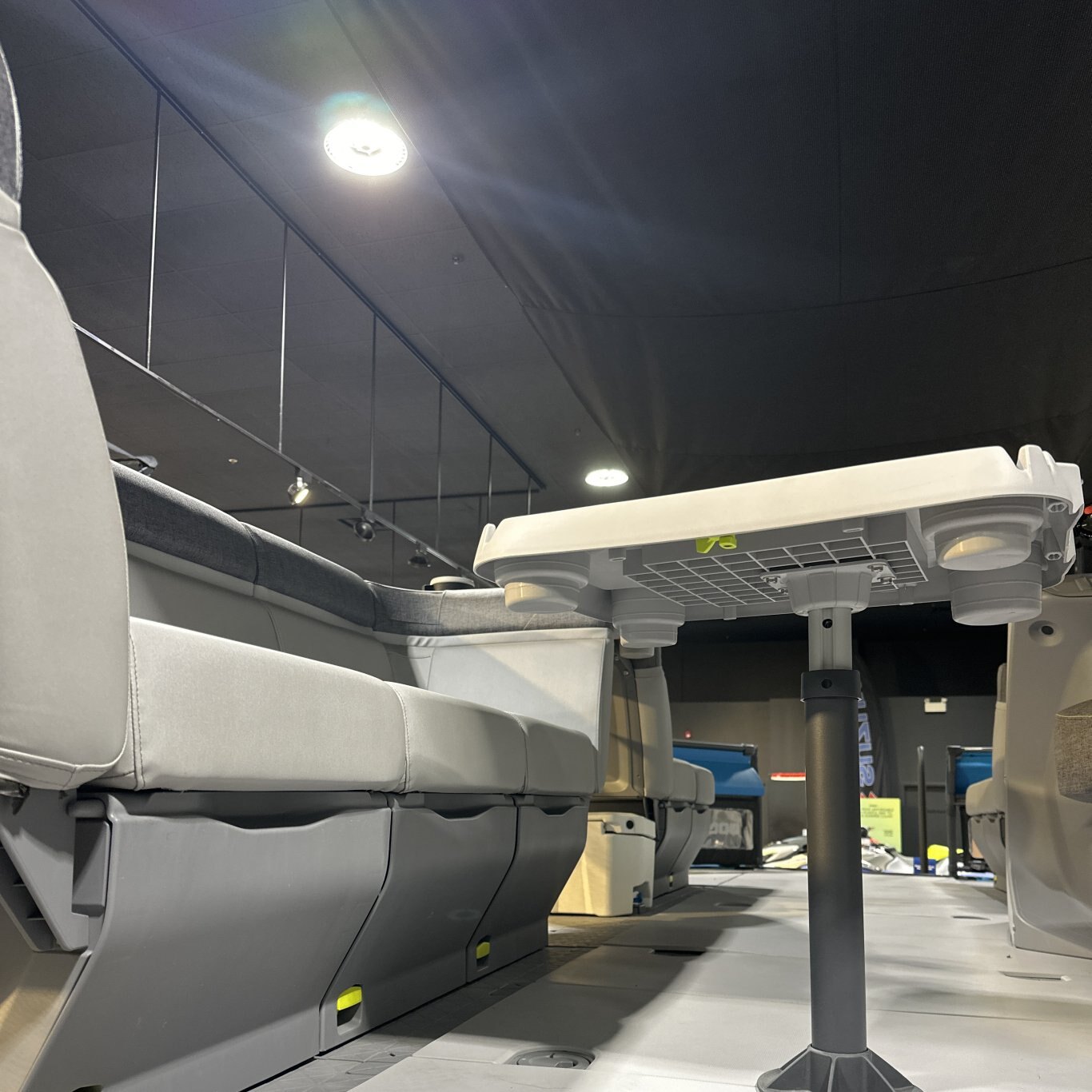 2023 Sea Doo Switch 19 170 hp Caribbean Blue