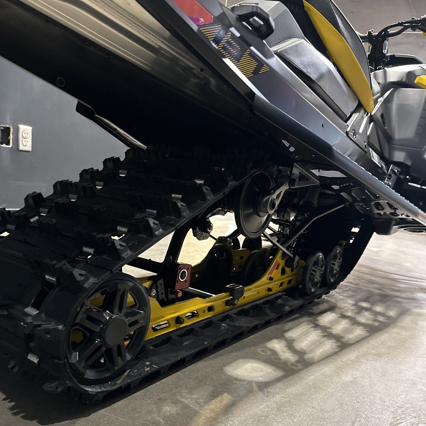 2024 Ski Doo MXZ Adrenaline Rotax® 600R E TEC® Black