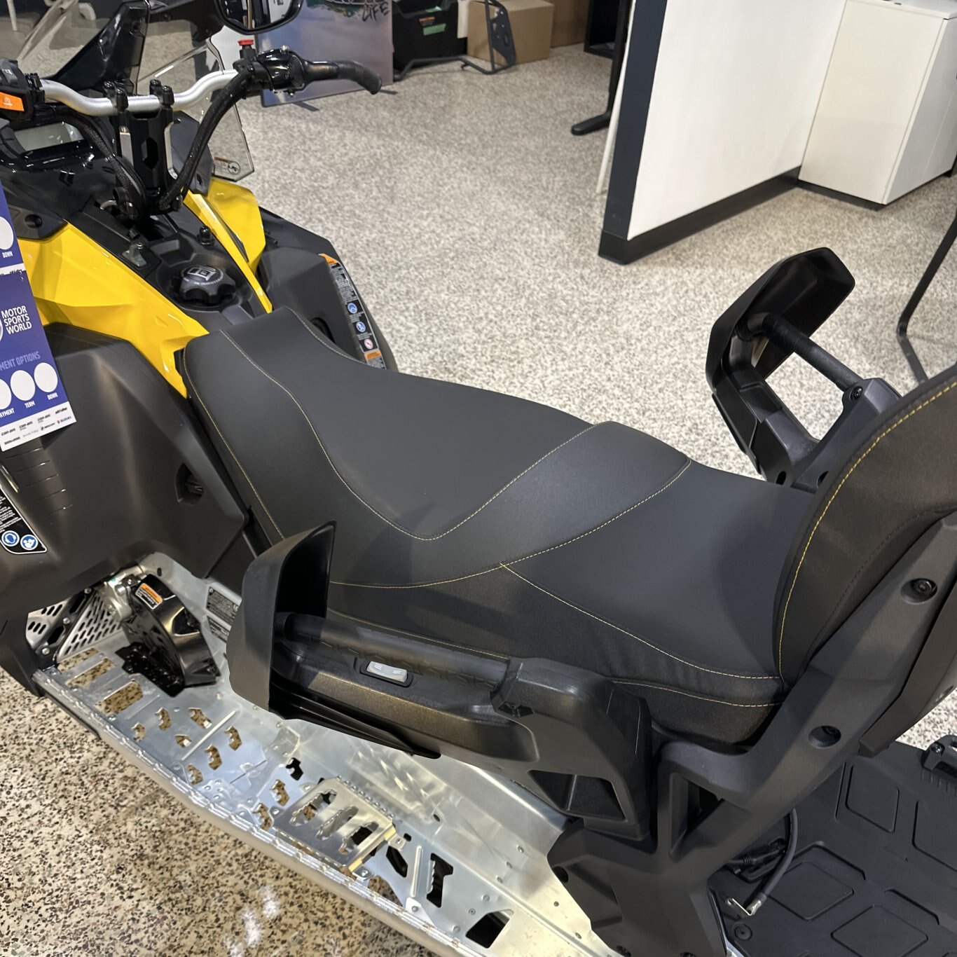 2024 Ski Doo Grand Touring Sport Rotax® 900 ACE™