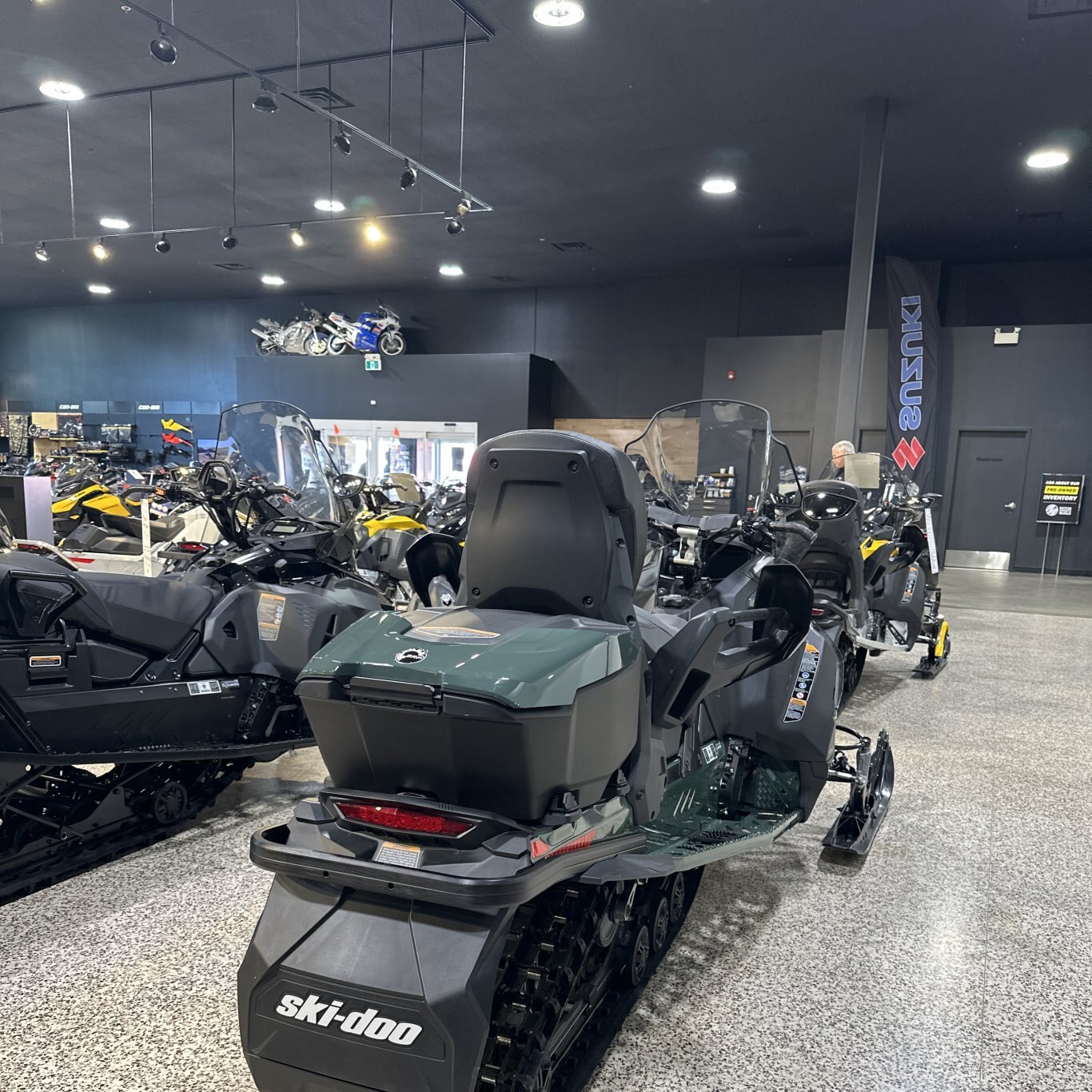 2024 Ski Doo Grand Touring LE with Luxury Package Rotax® 900 ACE™