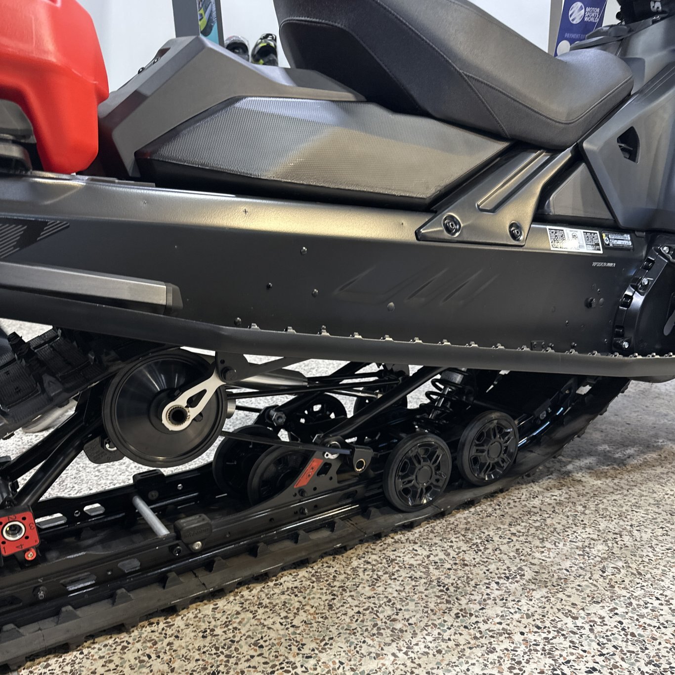 2024 Ski Doo Renegade X Rotax® 900 ACE™ Turbo R Black