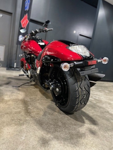 2024 Suzuki Boulevard M109R Candy Daring Red / Glass Sparkle Black