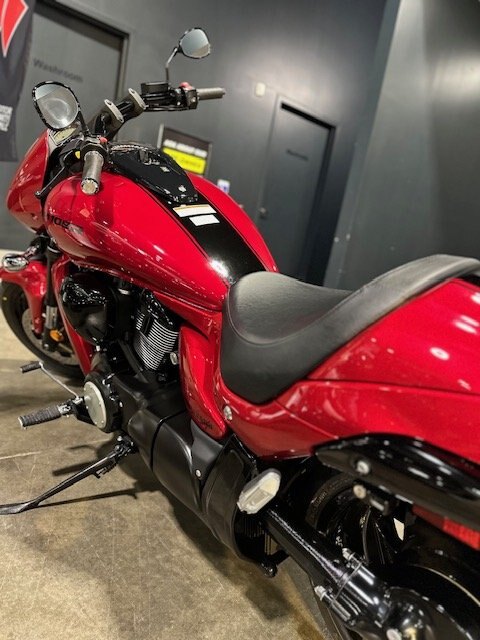 2024 Suzuki Boulevard M109R Candy Daring Red / Glass Sparkle Black