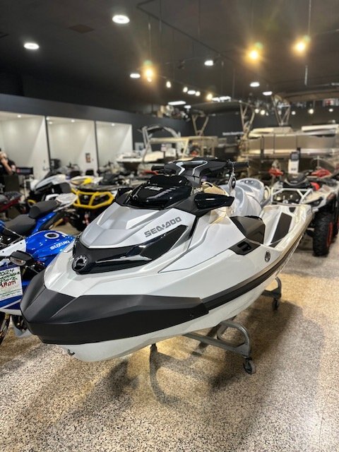 2024 Sea-Doo GTX Limited 300 white-pearl-premium