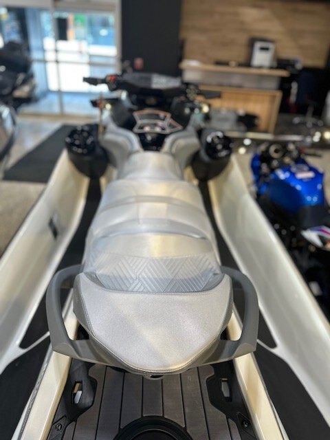 2024 Sea Doo GTX Limited 300 white pearl premium