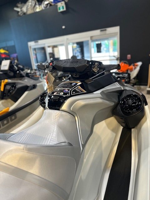 2024 Sea Doo GTX Limited 300 white pearl premium