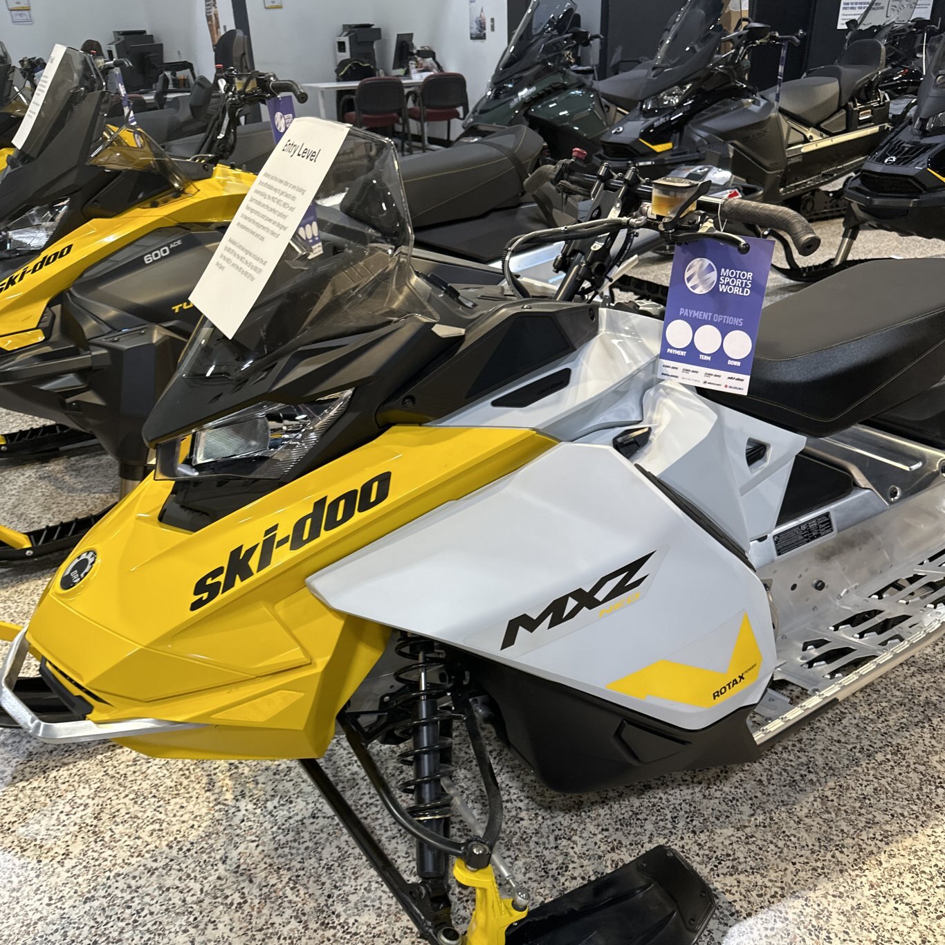 2024 Ski Doo MXZ 600 EFI NEO