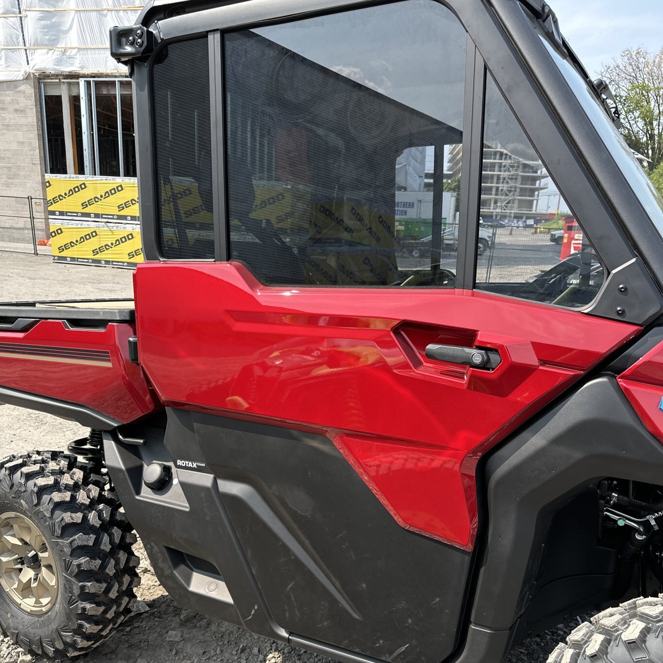 2025 Can Am DEFENDER LTD HD 10 Fiery Red