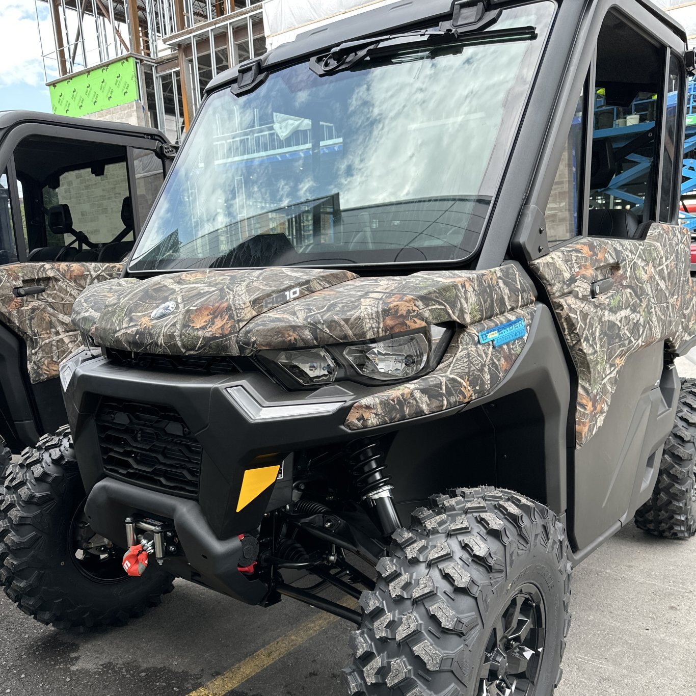 2025 Can-Am DEFENDER LTD HD 10 Fiery Red