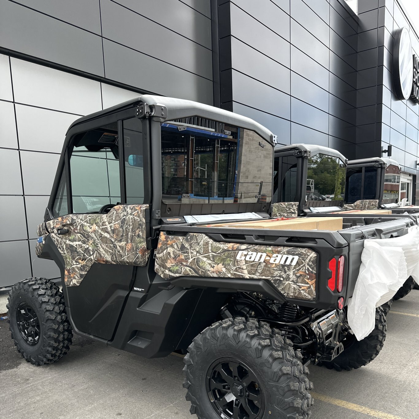 2025 Can Am DEFENDER LTD HD 10 Cab Wildland Camo