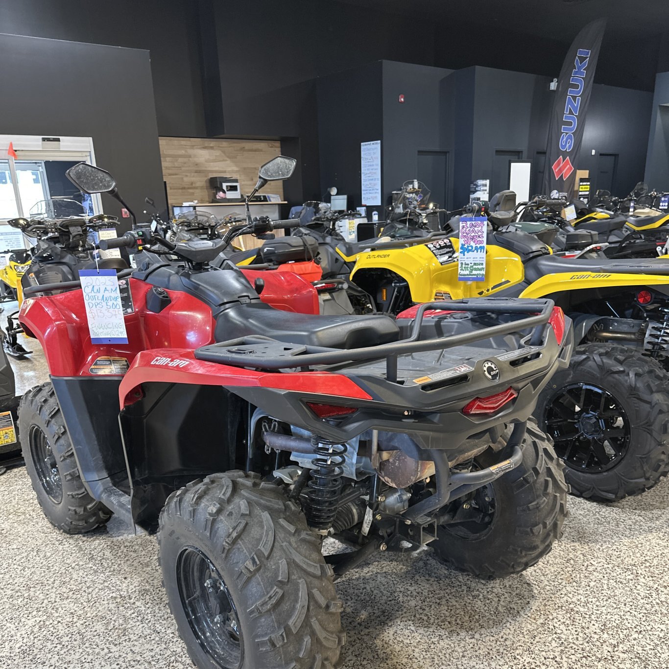 2023 Can Am OUTLANDER DPS 500 Legion Red