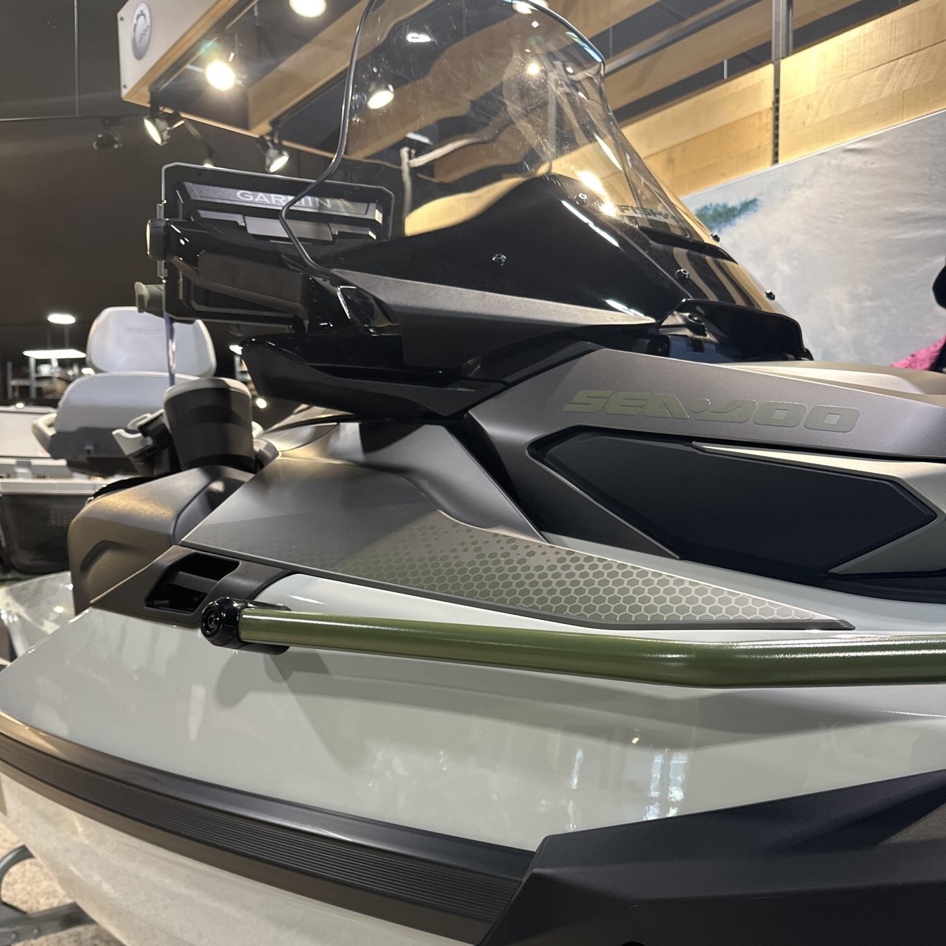 2025 Sea Doo FishPro Apex 300 W/ Sound SHARK GREY / NORI GREEN