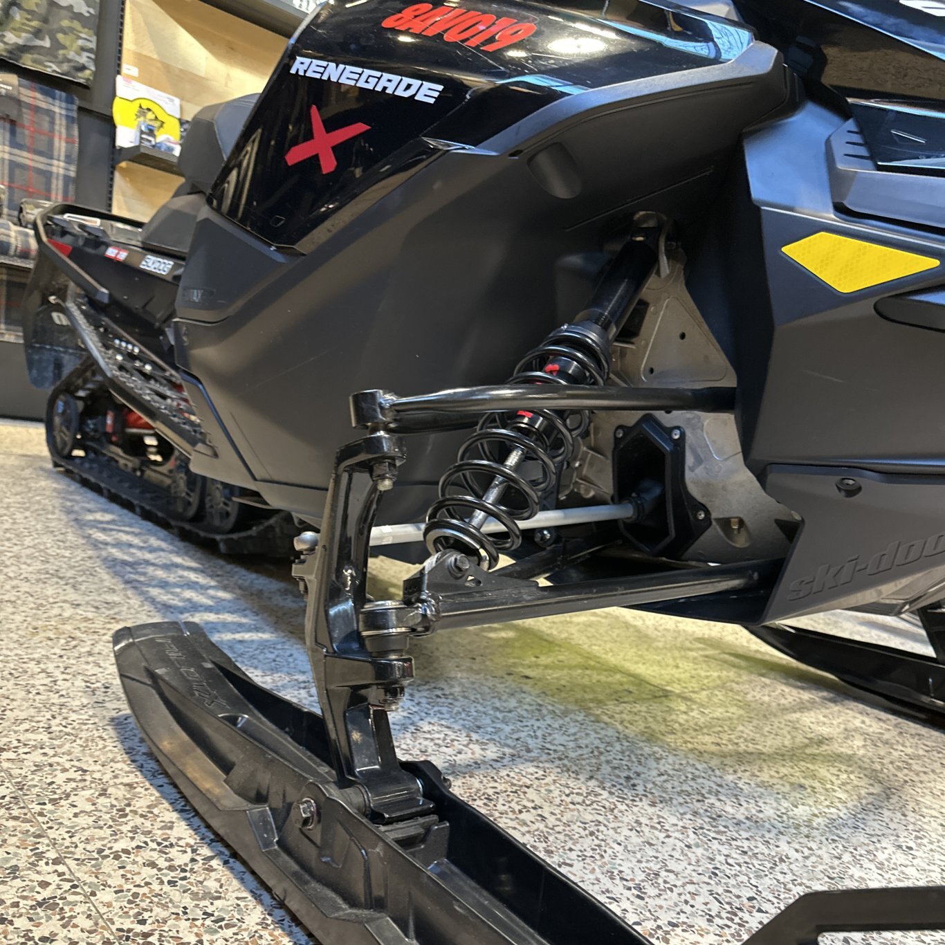 2022 Ski Doo Renegade X Rotax® 900 ACE™ Turbo R