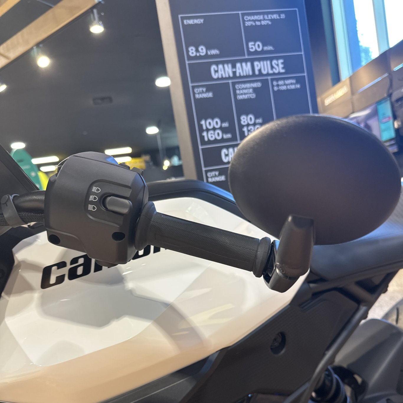 2025 Can Am Pulse BRIGHT WHITE