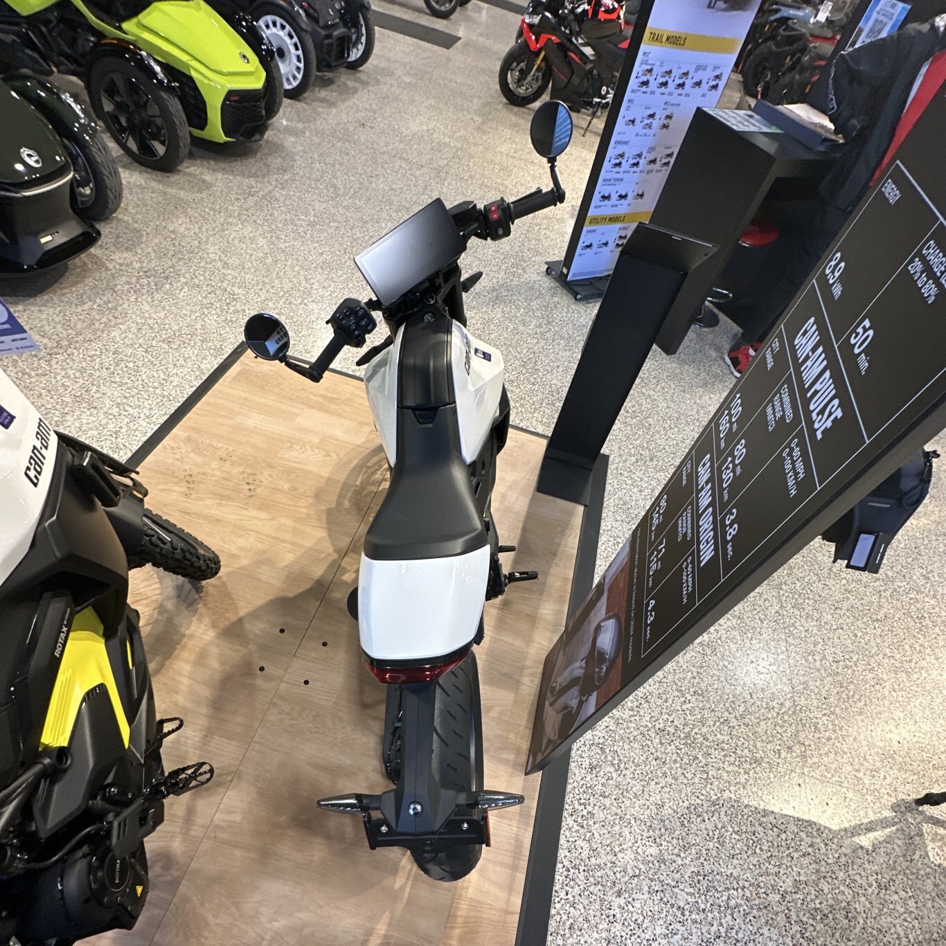 2025 Can Am Pulse BRIGHT WHITE