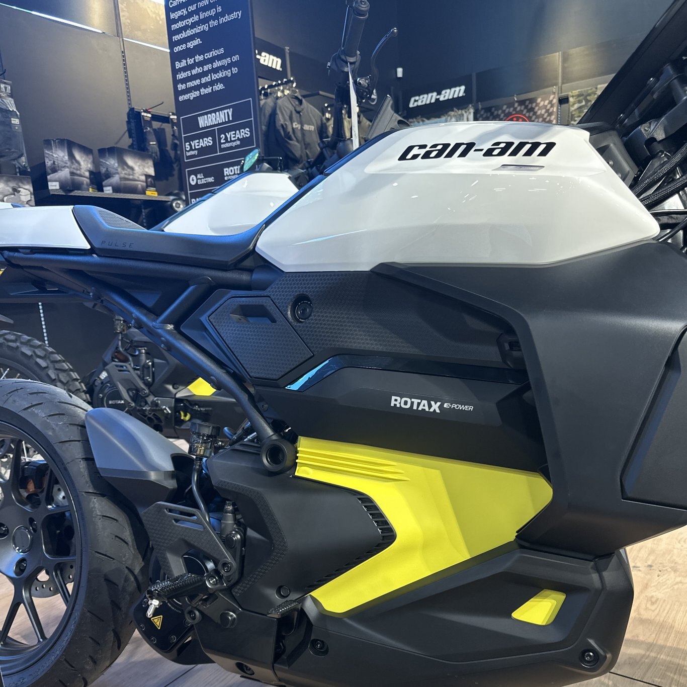 2025 Can Am Pulse BRIGHT WHITE