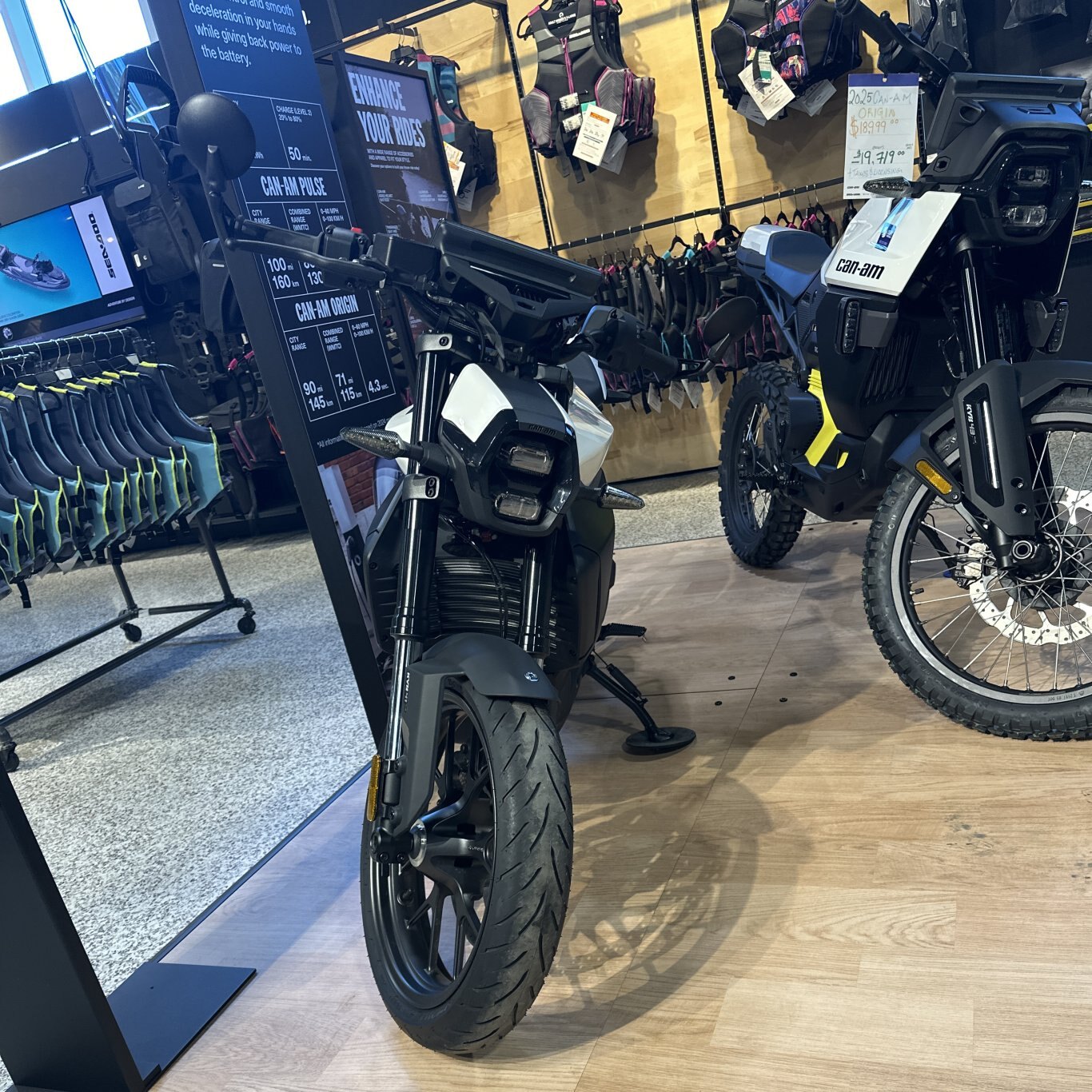 2025 Can Am Pulse BRIGHT WHITE