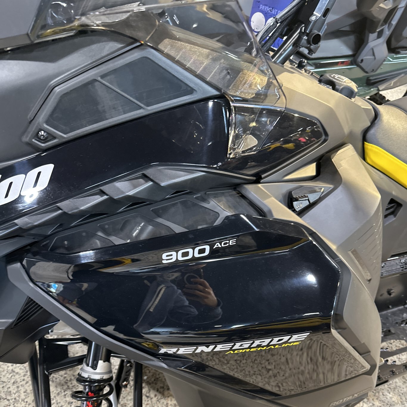 2024 Ski Doo Renegade Adrenaline with Enduro Package 900 ACE NEO YELLOW / BLACK