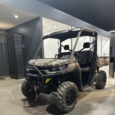 2026 Can-Am Defender MAX Limited HD11 Hybrid White