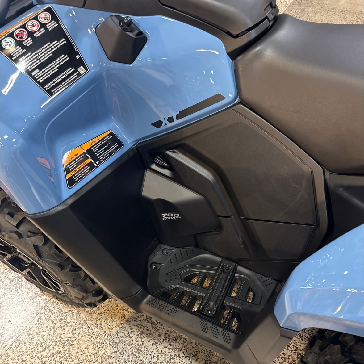 2025 Can Am Outlander XT 700 Scandi Blue