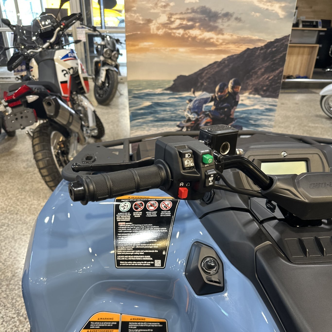2025 Can Am Outlander MAX XT 700 Scandi Blue