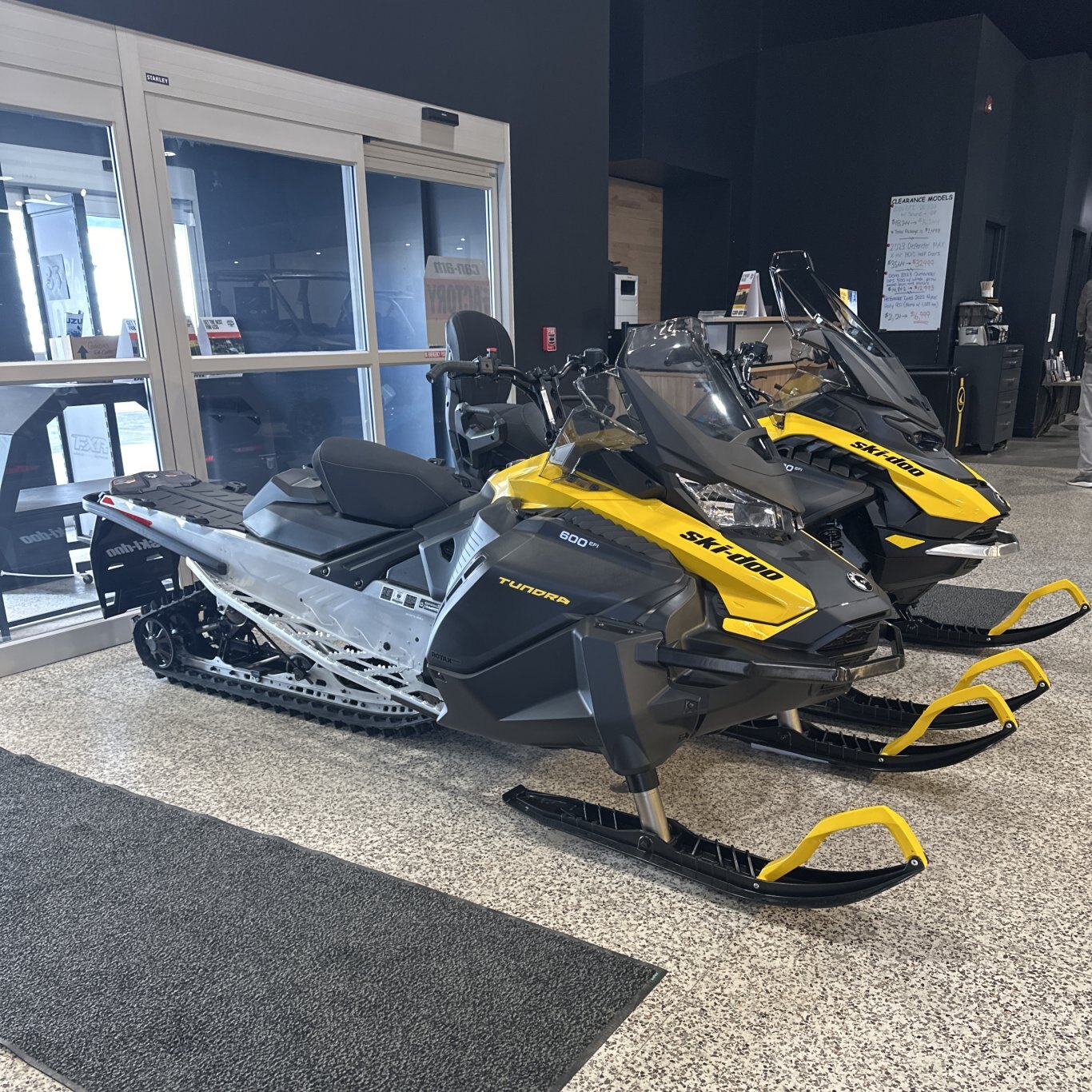 2026 Ski Doo Tundra Sport Rotax® 600 EFI Neo Yellow