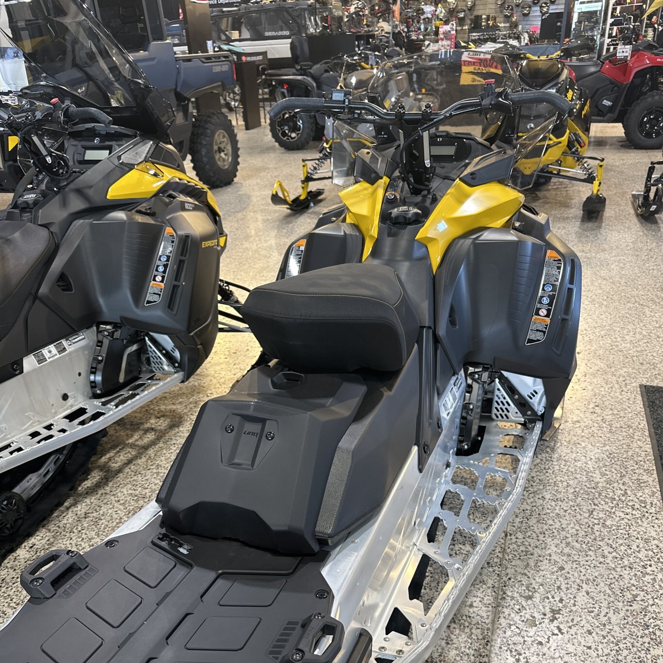 2026 Ski Doo Tundra Sport Rotax® 600 EFI Neo Yellow
