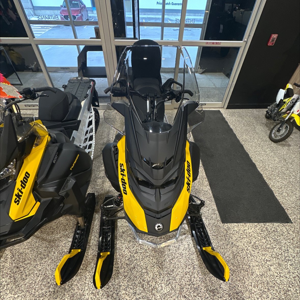 2026 Ski Doo Expedition Sport Rotax® 600 EFI