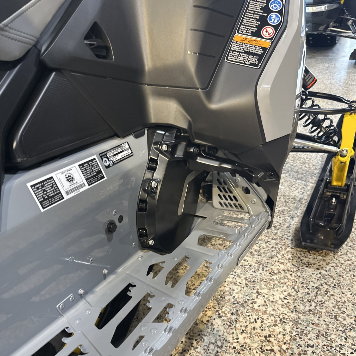 2026 Ski Doo MXZ Adrenaline with Blizzard Package Rotax® 850 E TEC