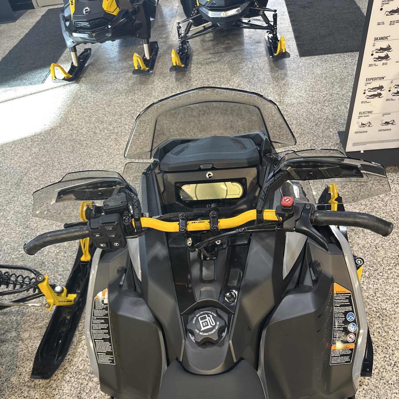 2026 Ski Doo MXZ Adrenaline with Blizzard Package Rotax® 850 E TEC