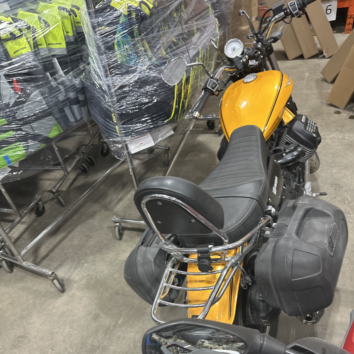 2017 Moto Guzzi V9 Roamer