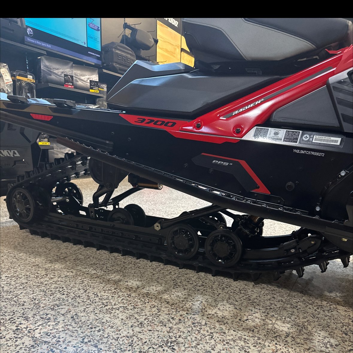 2026 Lynx XTERRAIN RE Rotax® 900 ACE Turbo R Viper Red / Black