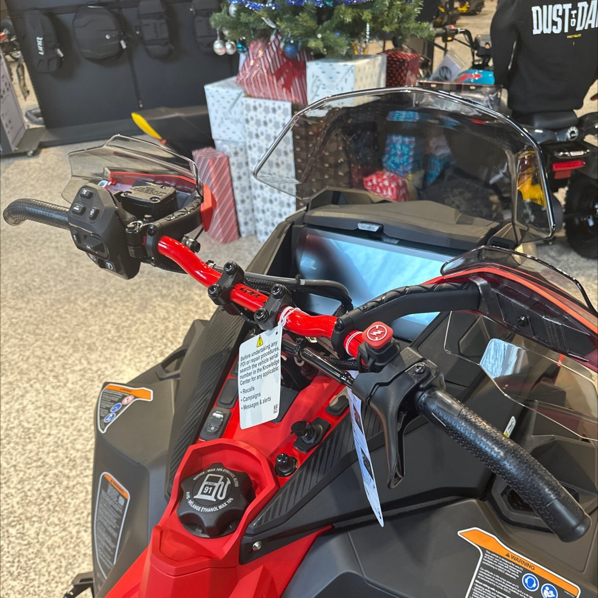 2026 Lynx XTERRAIN RE Rotax® 900 ACE Turbo R Viper Red / Black