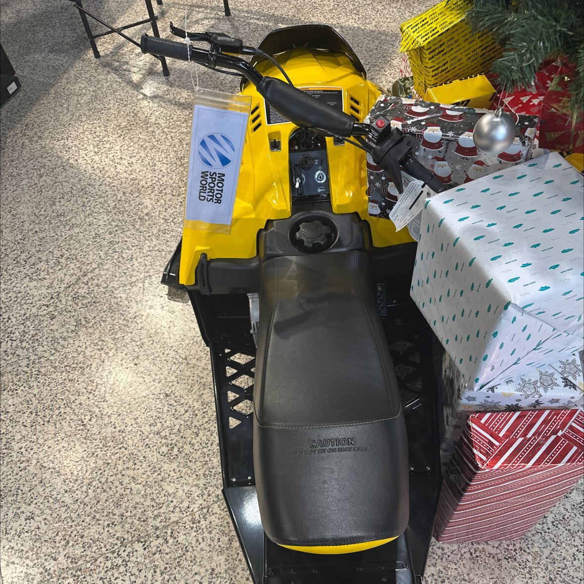 2026 Ski Doo Summit MXZ 200