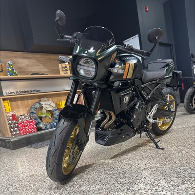 2026 Suzuki GSX-8TT Pearl Mat Shadow Green (QU5)