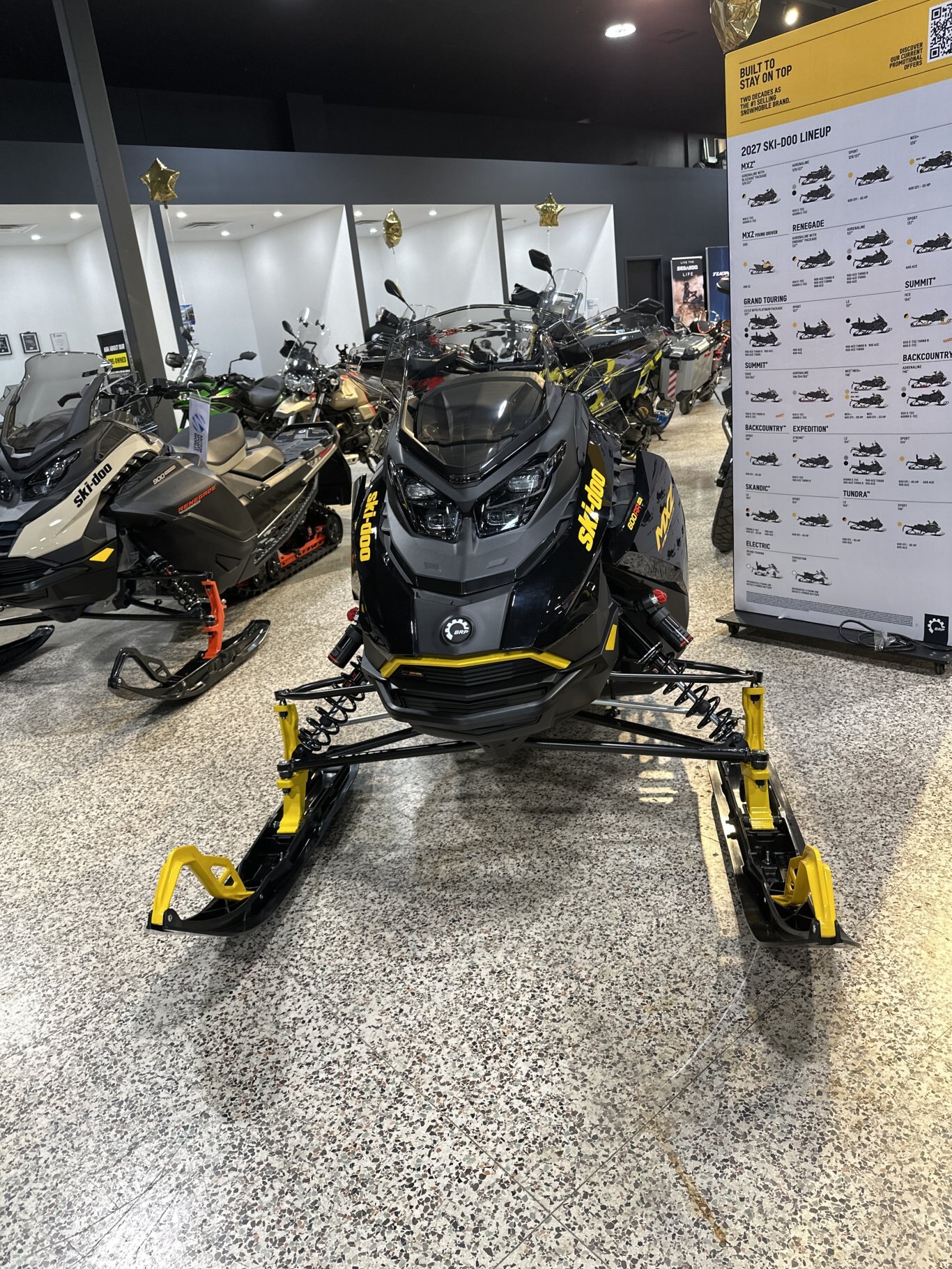2027 Ski Doo MXZ Adrenaline Rotax® 137 600RR E TEC® Ice Ripper XT 1.25 E.S. Black