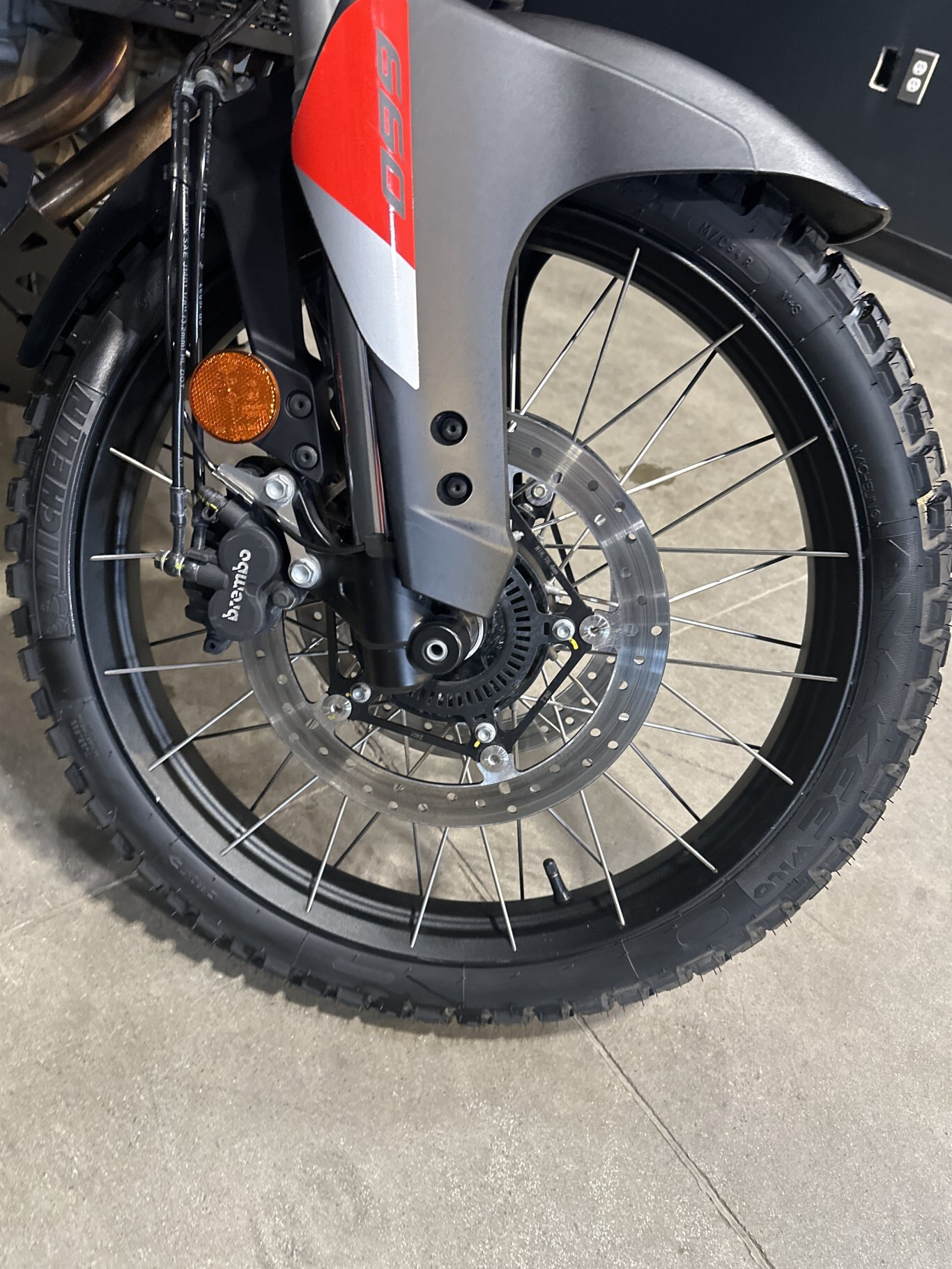 2023 Aprilia Tuareg 660 Martian Red