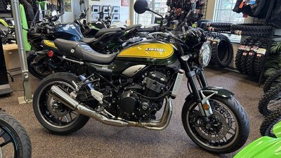 2024 Kawasaki Z900RS ABS YELLOW BALL (CLEAR OUT PRICED!)