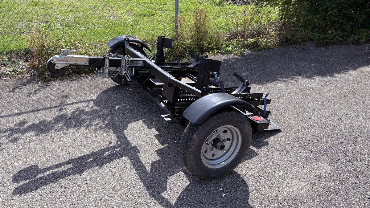 Used 2018 Stinger Twin Cruiser Double Folding Trailer